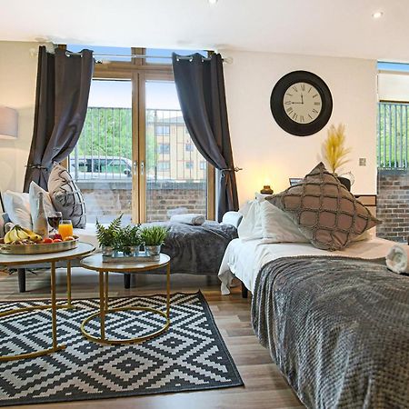 Campbell Park Apartment - City Centre - Free Parking, Balcony, Super-Fast Wifi And Smart Tv With Netflix By Yoko Property Milton Keynes Exterior photo